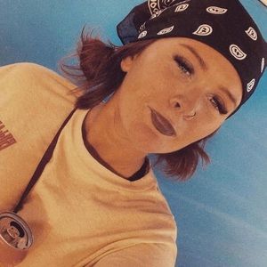 Meet your Posher, Alexandra